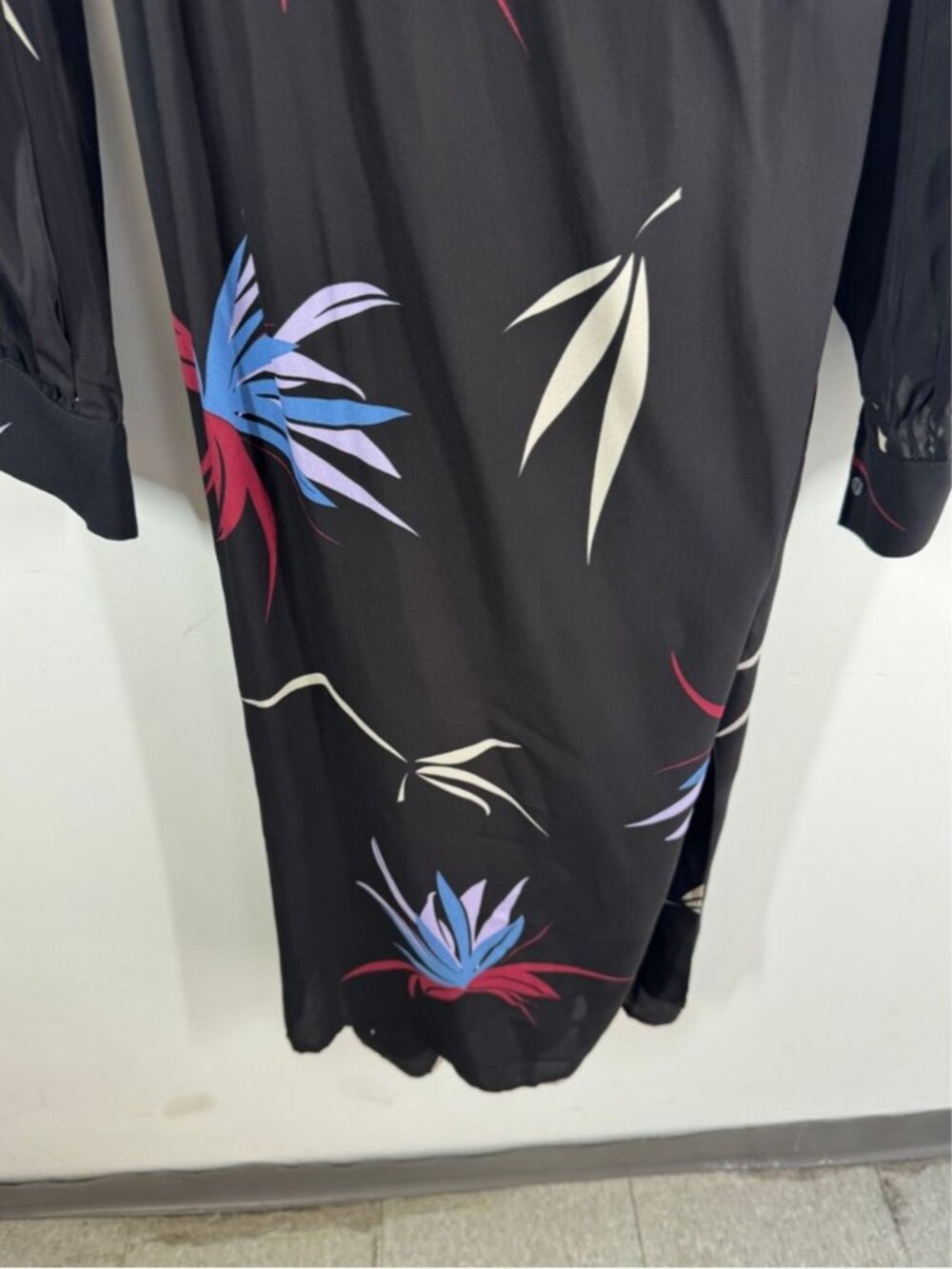 YAYA Wrap Midi Dress Black Floral Long Sleeve Size 44 Boho Casual Chic Vacation - Picture 4 of 15